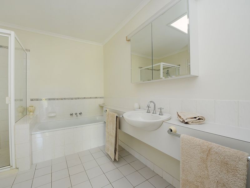 1/67 Buderim Avenue, Mooloolaba QLD 4557