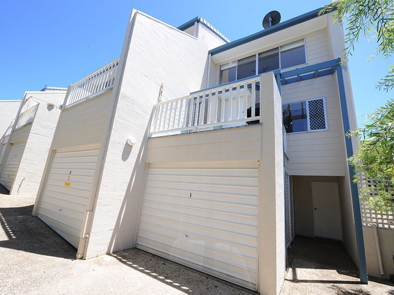 1/67 Buderim Avenue, Mooloolaba QLD 4557