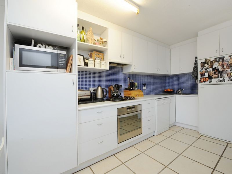 2/6 Corowa Crescent, Mooloolaba QLD 4557