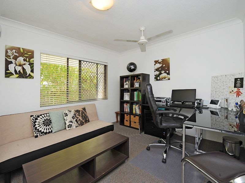 2/6 Corowa Crescent, Mooloolaba QLD 4557
