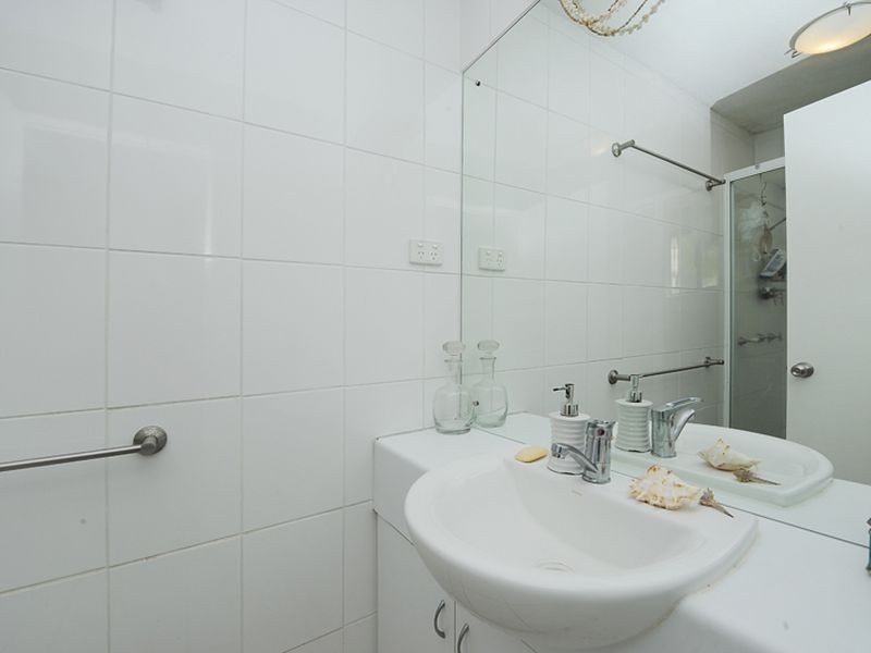 2/6 Corowa Crescent, Mooloolaba QLD 4557