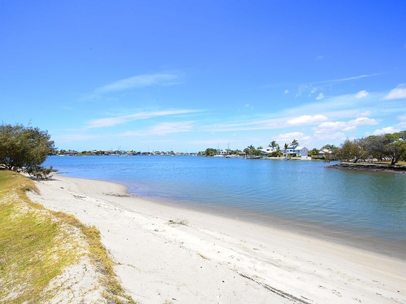 11/104 River Esplanade, Mooloolaba QLD 4557