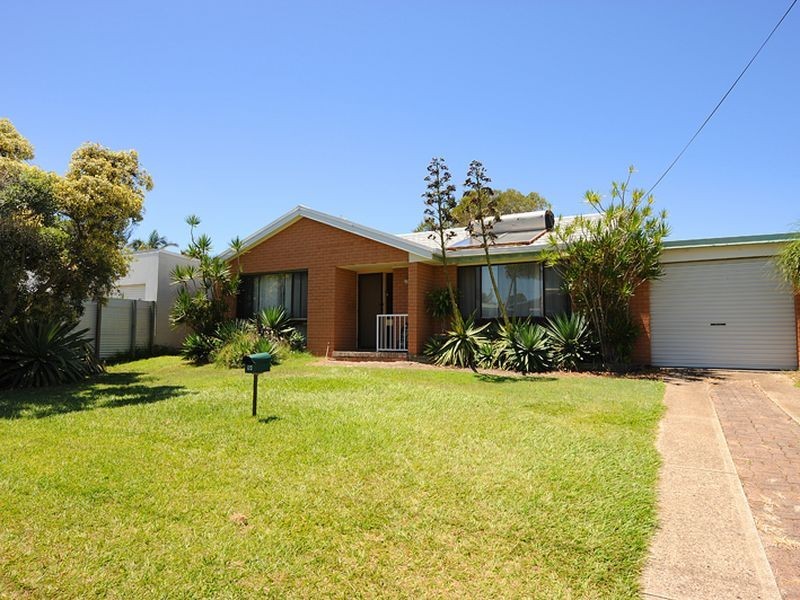 14 Arilpa Street, Warana QLD 4575