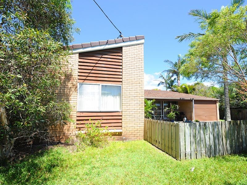 49 Saleng Crescent, Warana QLD 4575