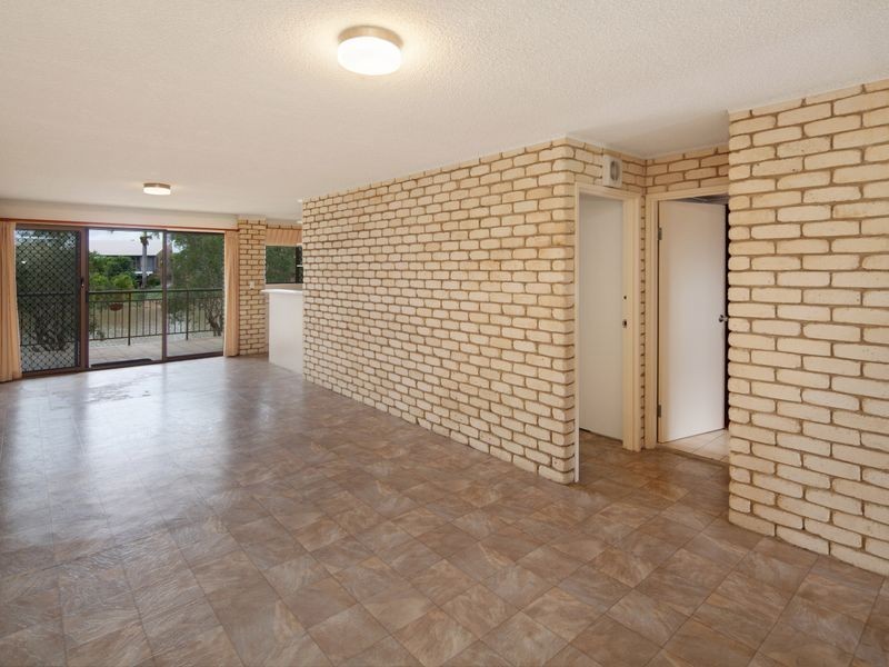 2/11 Barooga Crescent, Mooloolaba QLD 4557