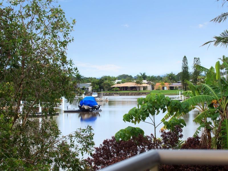 2/11 Barooga Crescent, Mooloolaba QLD 4557