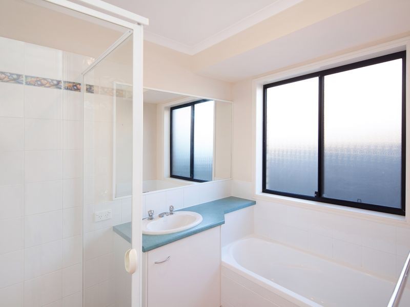 6 Dorian Crescent, Sippy Downs QLD 4556