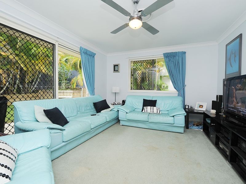 8 Hastings Place, Buderim QLD 4556