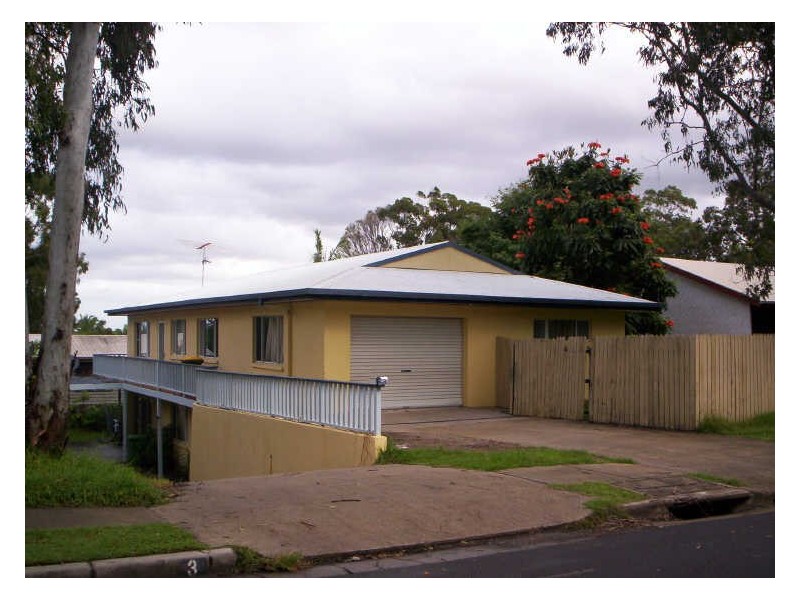 3 Kalinda Avenue (Downstairs), Mooloolaba QLD 4557