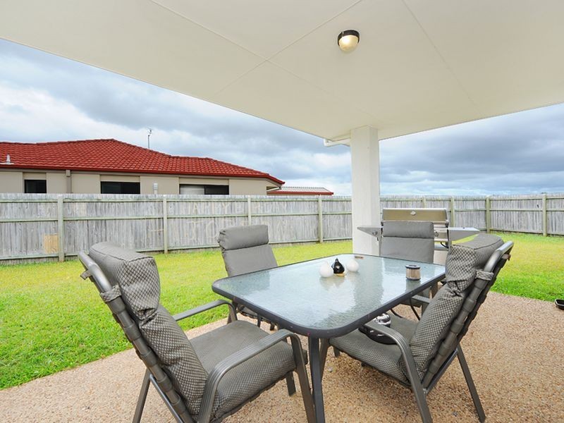 27 Sailfish Drive, Mountain Creek QLD 4557