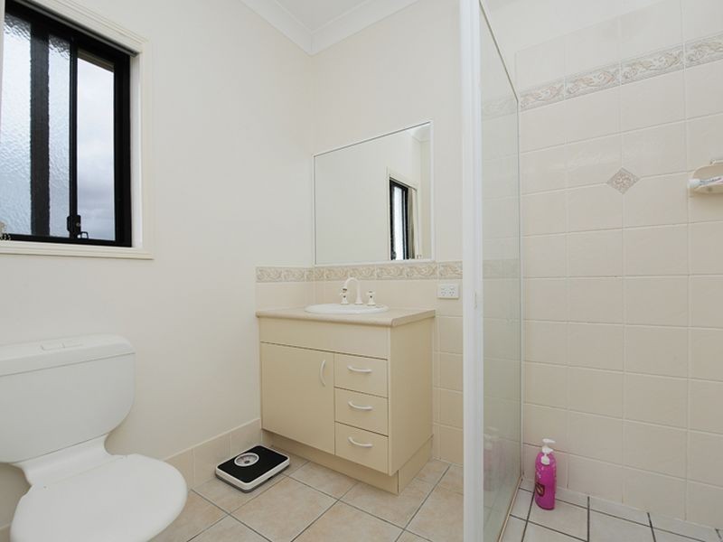 27 Sailfish Drive, Mountain Creek QLD 4557