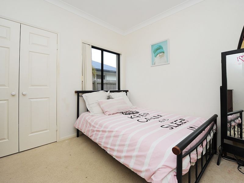 27 Sailfish Drive, Mountain Creek QLD 4557