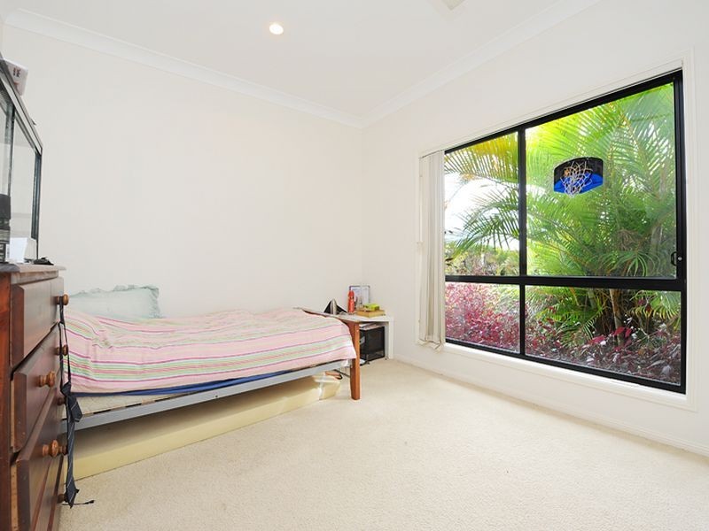 27 Sailfish Drive, Mountain Creek QLD 4557