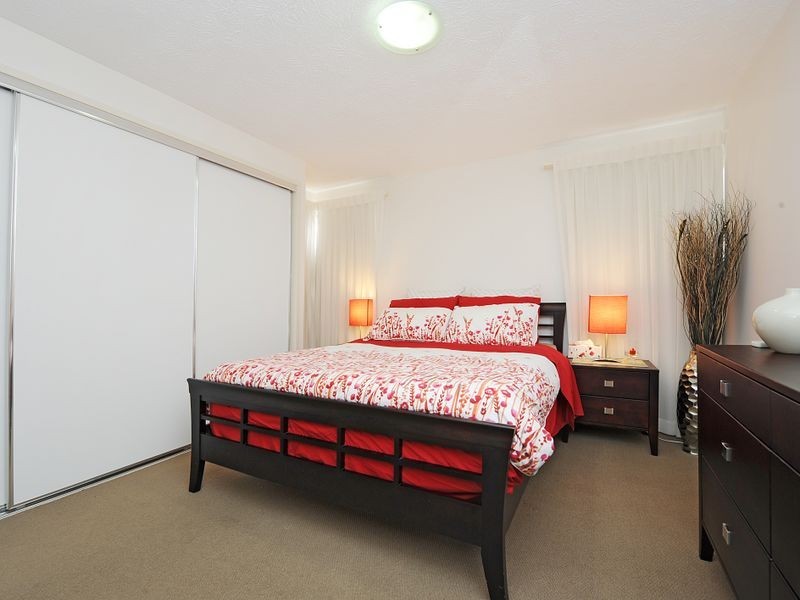 22/10 Grand Parade, Parrearra QLD 4575