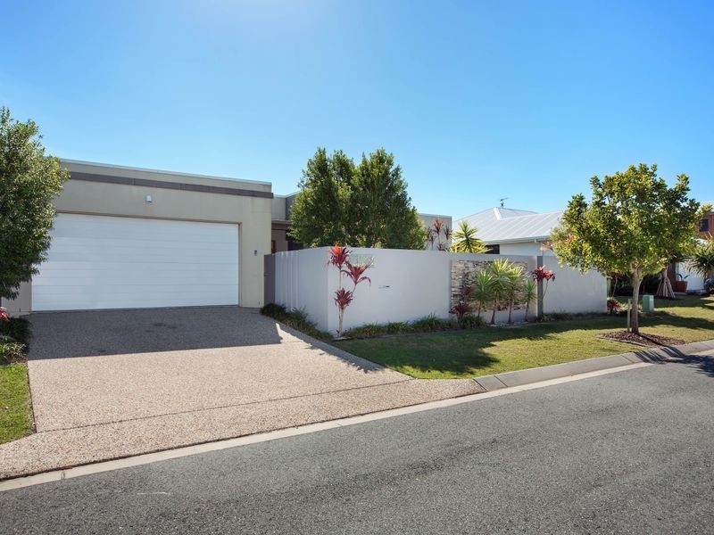 11 Easter Street, Parrearra QLD 4575