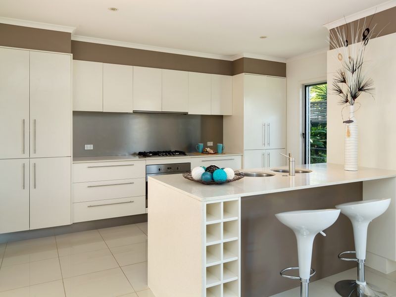 11 Easter Street, Parrearra QLD 4575