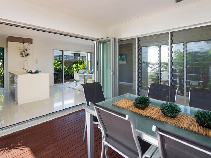 11 Easter Street, Parrearra QLD 4575