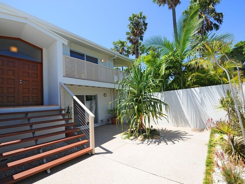 20 Poinsettia Avenue, Mooloolaba QLD 4557
