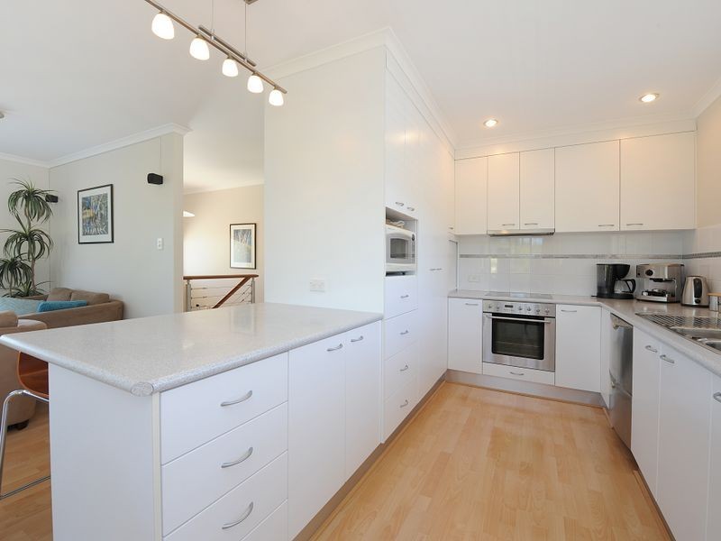 20 Poinsettia Avenue, Mooloolaba QLD 4557