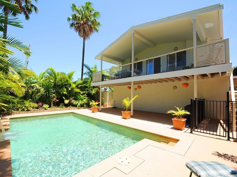 20 Poinsettia Avenue, Mooloolaba QLD 4557