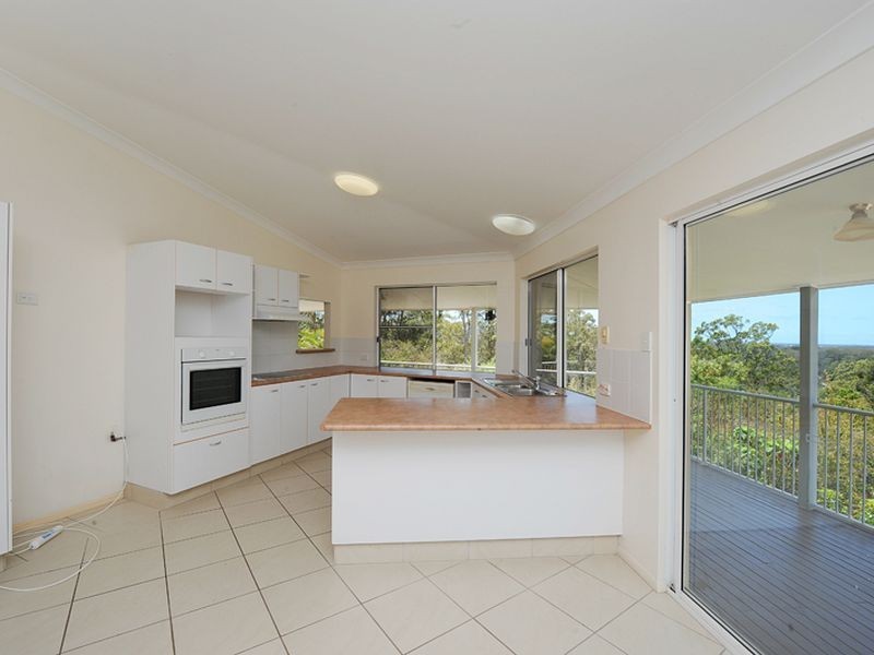 17 Forest Oak Court, Tanawha QLD 4556