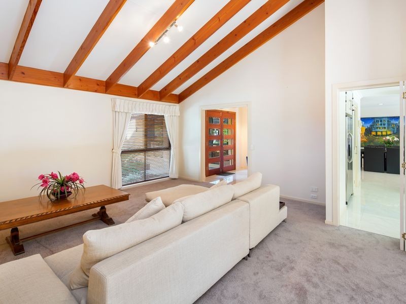 21 Molakai Drive, Mountain Creek QLD 4557