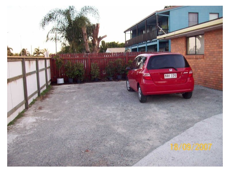 1/74 Nicklin Way, Warana QLD 4575