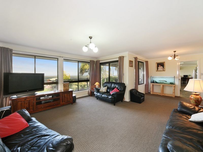 18 Ocean View Road, Mount Mellum QLD 4550