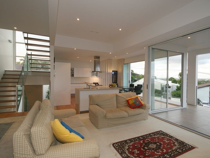 21 Tantula Road East, Alexandra Headland QLD 4572