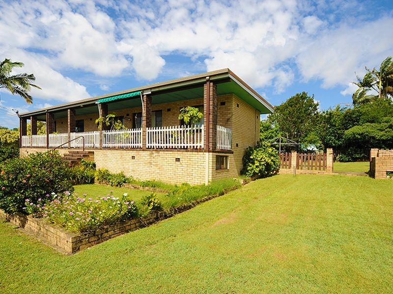 1 Lentara Crescent, Mooloolaba QLD 4557