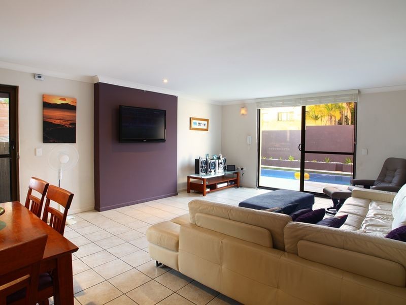 17 Kalinda Avenue, Mooloolaba QLD 4557