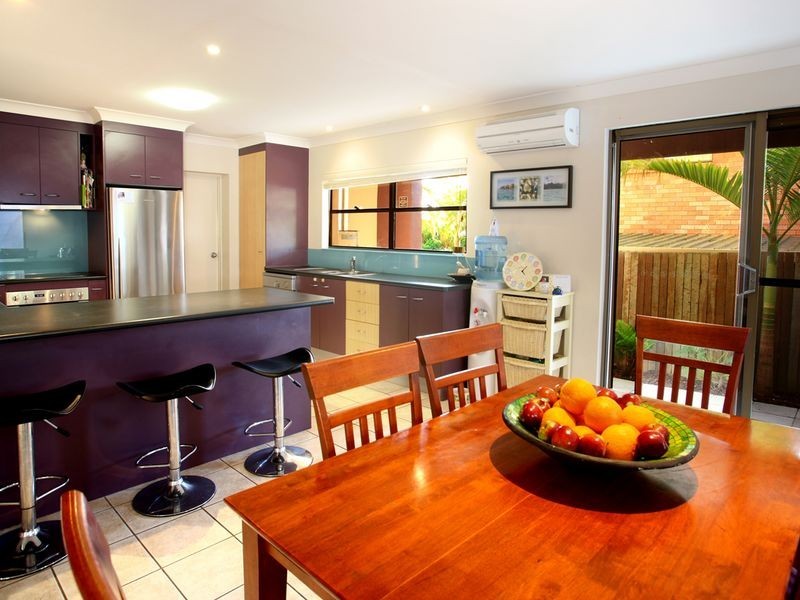 17 Kalinda Avenue, Mooloolaba QLD 4557