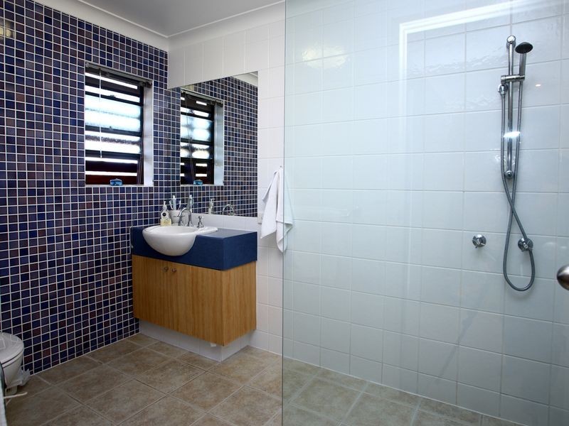 17 Kalinda Avenue, Mooloolaba QLD 4557