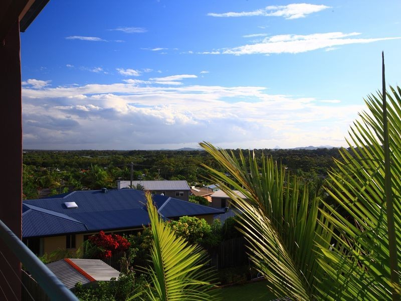 17 Kalinda Avenue, Mooloolaba QLD 4557