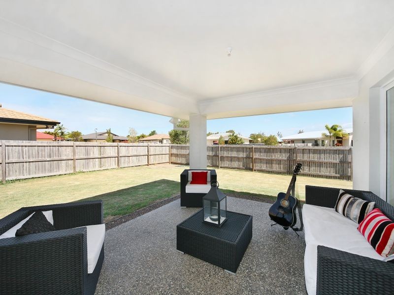 6 Daintree Boulevard, Little Mountain QLD 4551