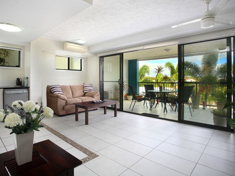 18/4 Grand Parade, Parrearra QLD 4575