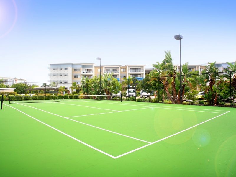 18/4 Grand Parade, Parrearra QLD 4575