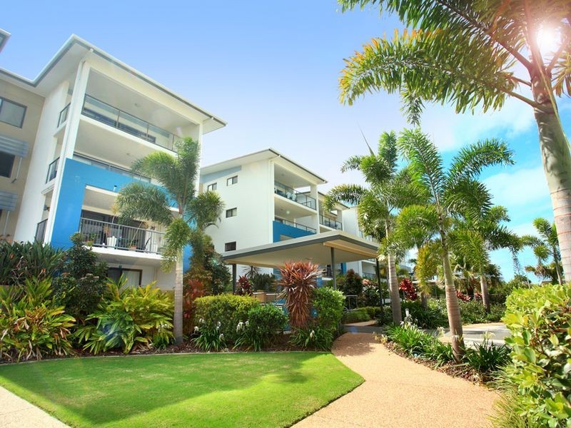 18/4 Grand Parade, Parrearra QLD 4575