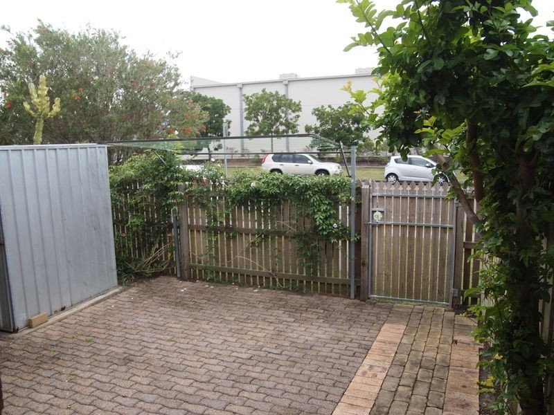 64/2 Longwood Street, Minyama QLD 4575