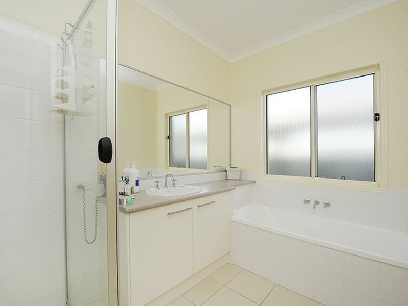 15 Satinash Street, Meridan Plains QLD 4551