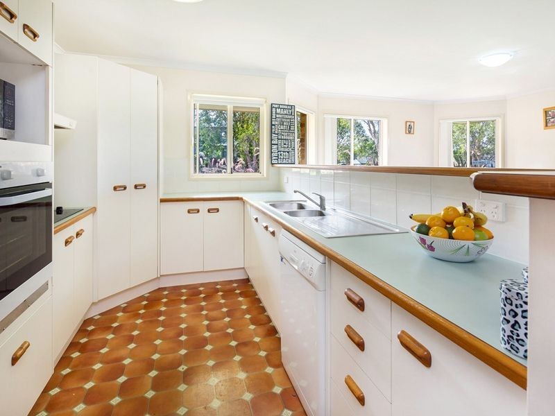 39 James Cook Drive, Sippy Downs QLD 4556