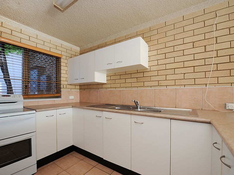 2/25 Woomba Place, Mooloolaba QLD 4557