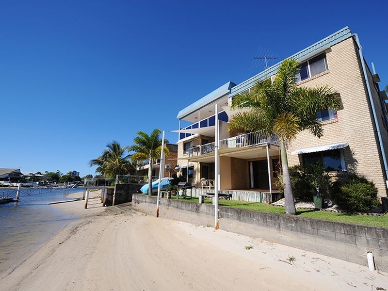 2/25 Woomba Place, Mooloolaba QLD 4557
