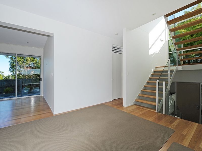 21 Tantula Road East, Alexandra Headland QLD 4572