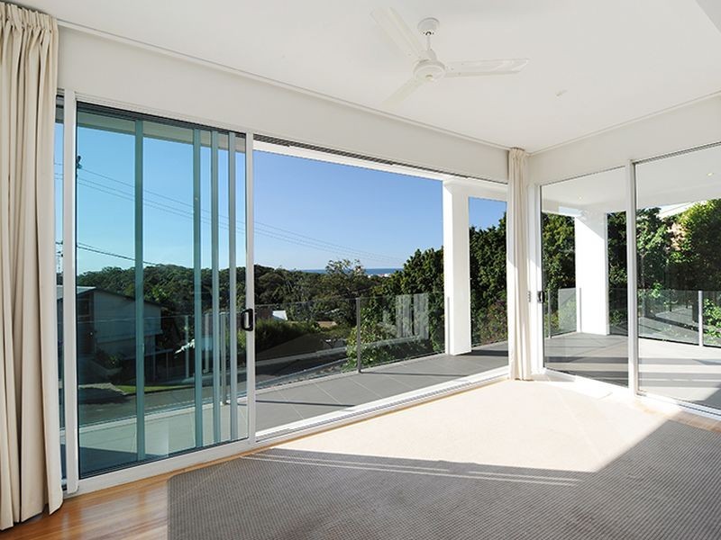 21 Tantula Road East, Alexandra Headland QLD 4572
