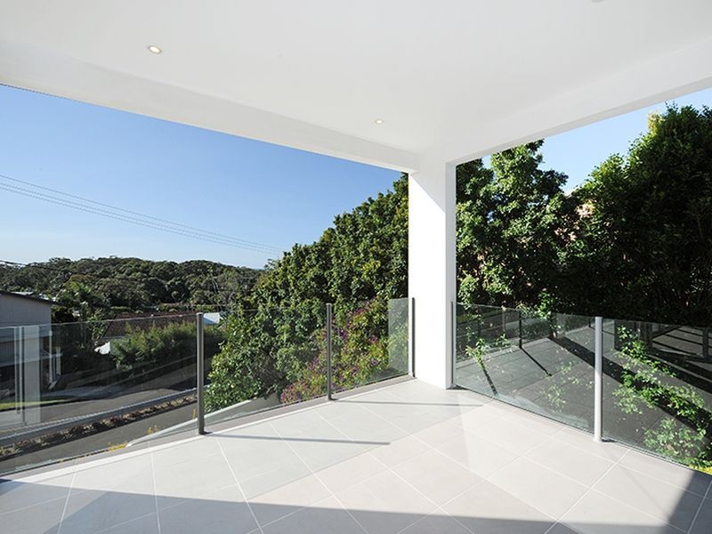 21 Tantula Road East, Alexandra Headland QLD 4572