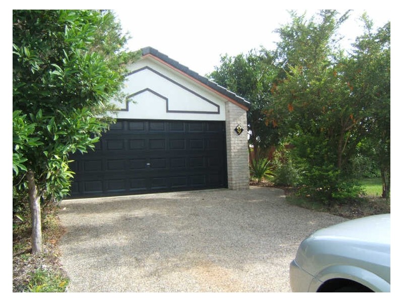 9 Albany Street, Kawana Island QLD 4575