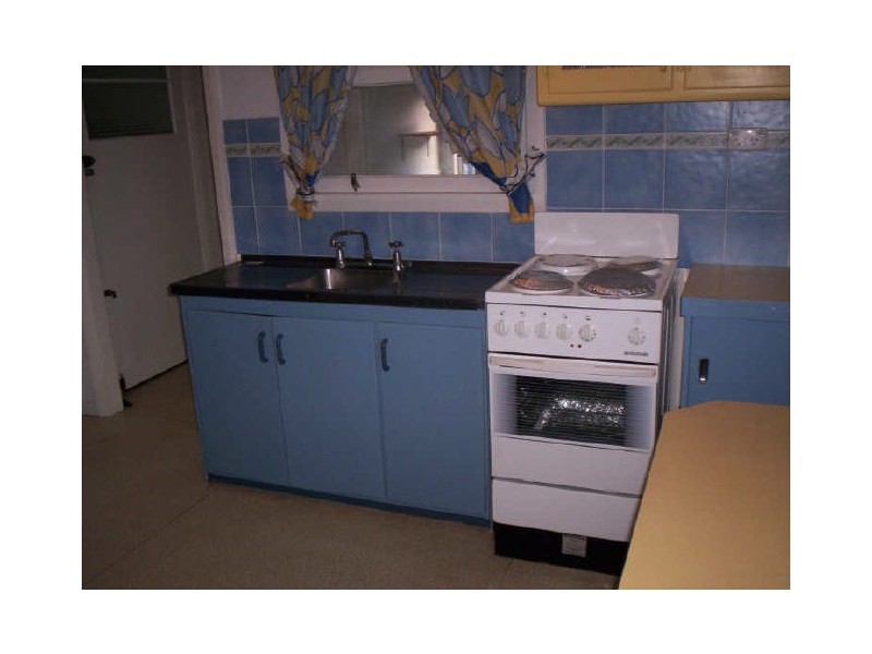 8 Marjorie Street, Mooloolaba QLD 4557