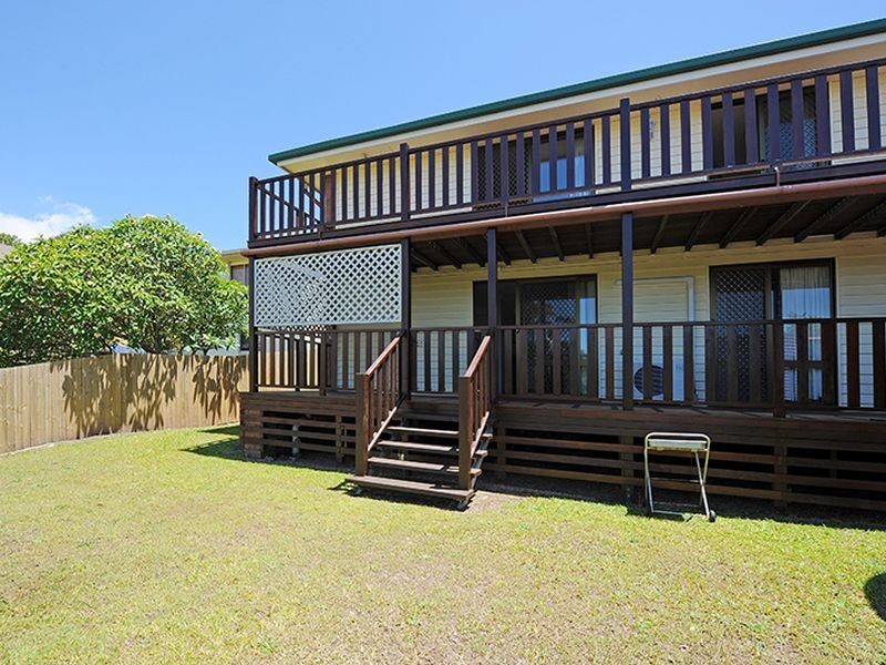 15 Kawana Street, Alexandra Headland QLD 4572