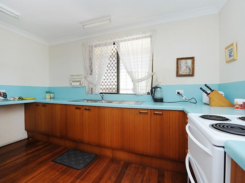 15 Kawana Street, Alexandra Headland QLD 4572